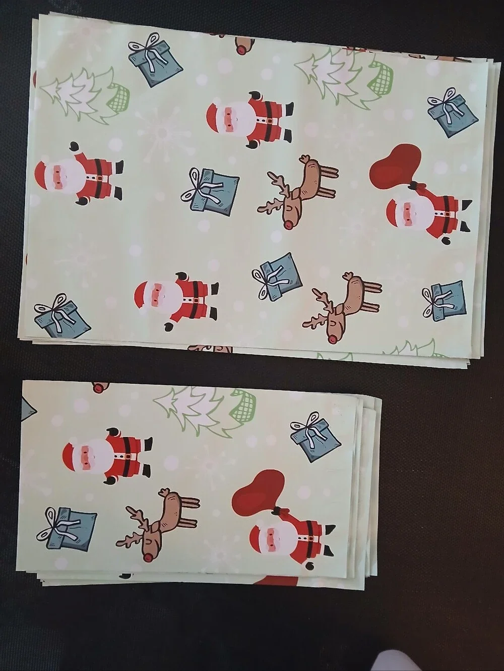 20 CHRISTMAS POLY MAILERS 6 X 9 & 10 X 13  SET OF 10 Each Santa, Raindeer, Trees